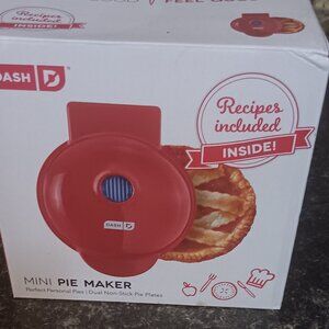 Mini pie maker